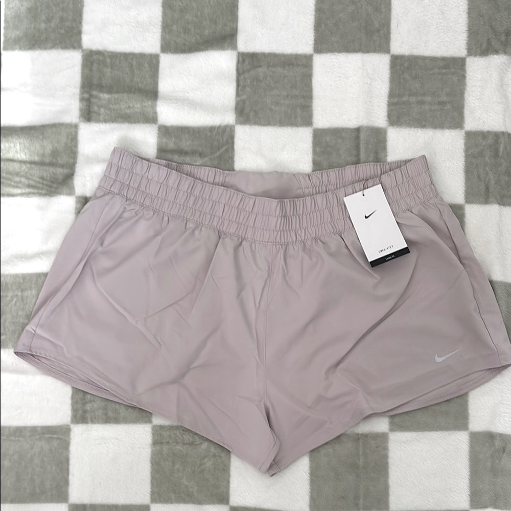 Nike Women’s XL Dri-Fit Training Running Shorts Platinum Violet NWT
